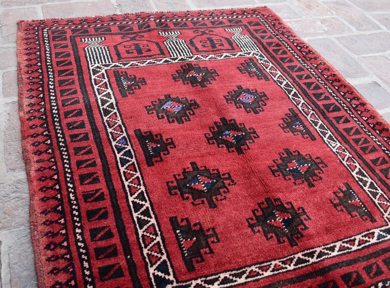 3'1 x 4 Feet, Beautiful handmade vintage afghan baluch area rug, 100% wool rug, home decor rug, kitchen rug, small vintage rug, small rug image 5