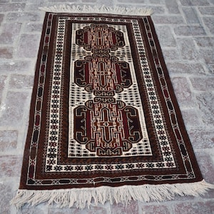 2&#39;9 x 4&#39;8 Feet, Gorgeous handmade vintage fine quality afghan baluch area rug, 100% wool rug, home decor rug, kitchen rug, small area rug