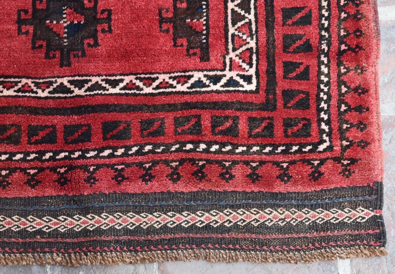 3'1 x 4 Feet, Beautiful handmade vintage afghan baluch area rug, 100% wool rug, home decor rug, kitchen rug, small vintage rug, small rug image 9