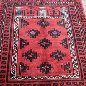 3'1 x 4 Feet, Beautiful handmade vintage afghan baluch area rug, 100% wool rug, home decor rug, kitchen rug, small vintage rug, small rug image 3