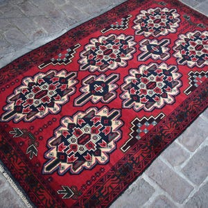 Alfombra afgana roja de 1,15 m x 2,05 m, anudada a mano, estilo tribal baluchi vintage, geométrica, caucásica, 100 % lana natural, para sala de estar, 10 x 18 cm.
