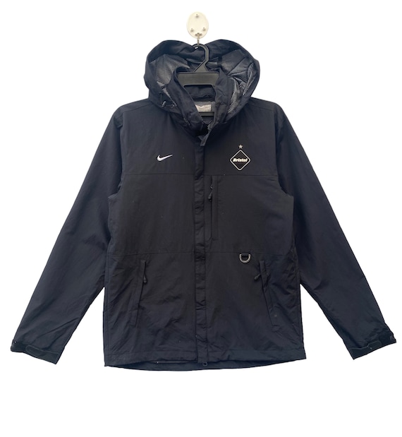 Bristol NIKE STRIPE STORM FIT WARM UP-