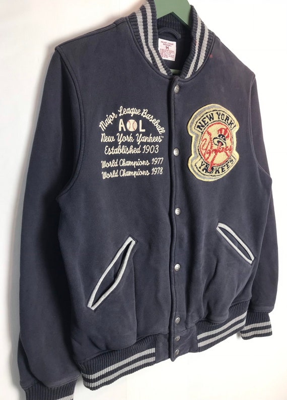 Rare New York Yankees Varsity Jacket Medium Size Patch Logo Rare New York Yankees Varsity Jacket Medium Size Patch Logo