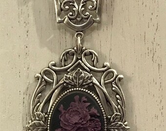 Purple Rose Cameo pendant necklace