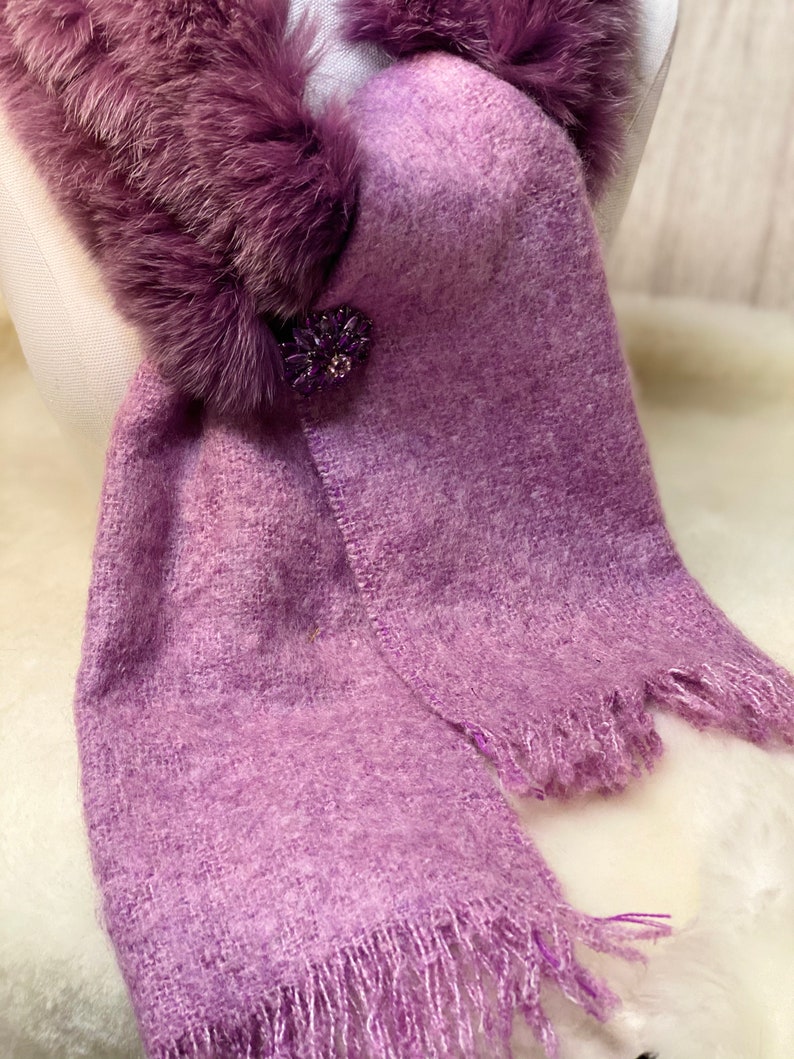 Mohair collar scarf and real grape-colored fox fur The accessory that changes everything! unique creation