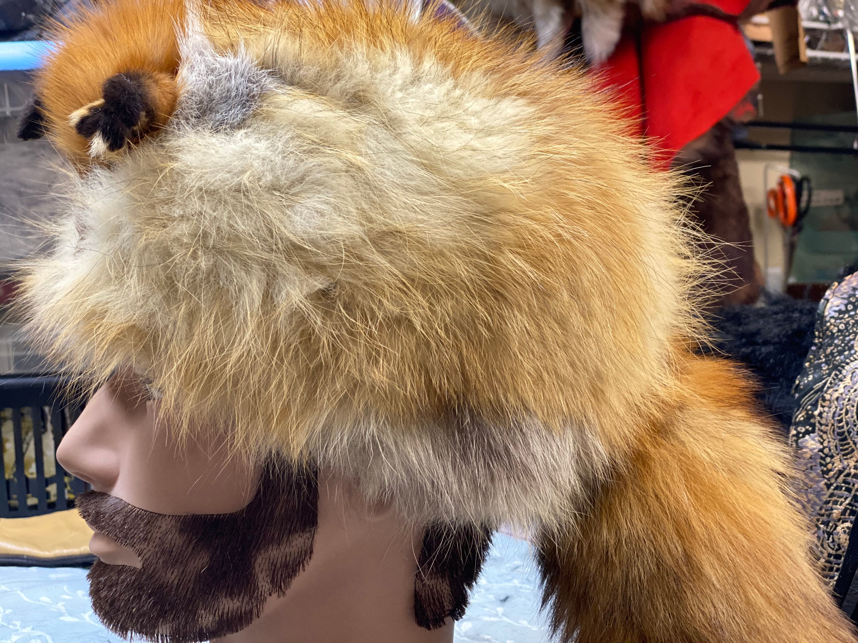 DAVY CROCKET Hat, Red Fox Fur Trapper Hat With Head and Tail