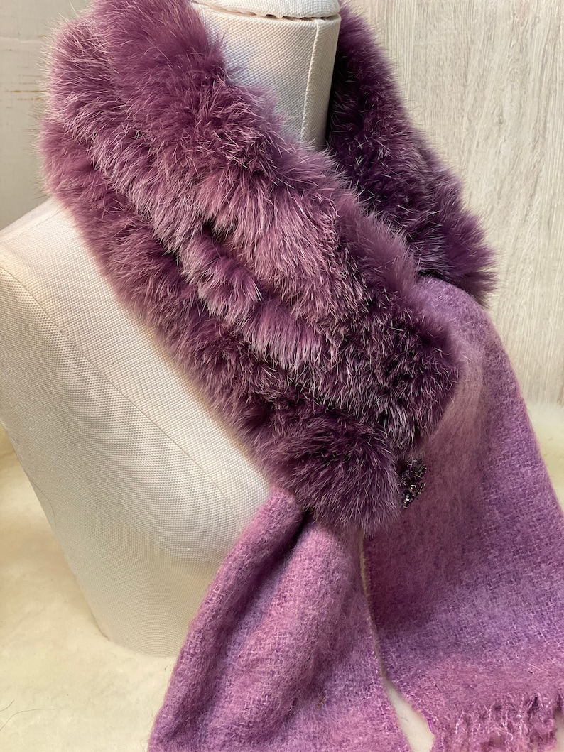 Mohair collar scarf and real grape-colored fox fur The accessory that changes everything! unique creation