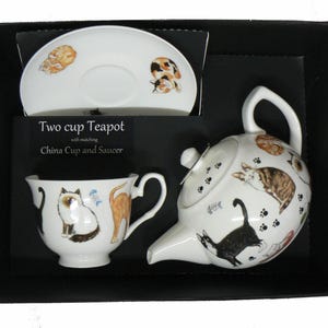 Cats Teapot cup and saucer gift boxed