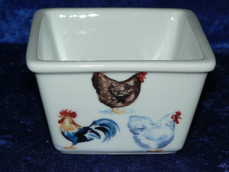 Small chicken cockerel hen design deep Square dish nibbles pies pasta sweets