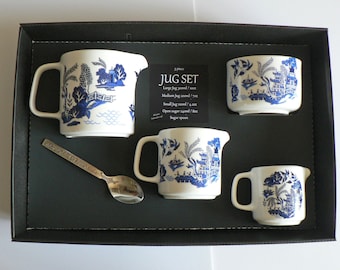 Vintage Ringtons Quarter Willow Pattern Snack Dishes and Wooden