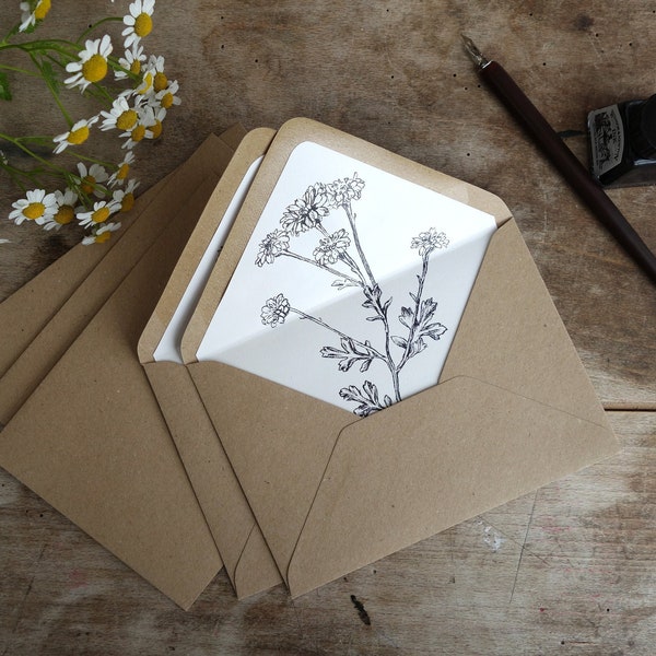 Floral lined envelope and sticker set. Luxury recycled kraft envelopes with botanical flower design inserts, made from recycled paper.