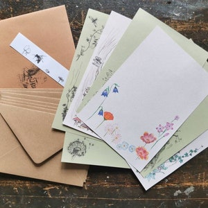 Woodland and wildflower writing set. Eco friendly stationery set from recycled paper. A letter writing kit for gardeners or wildlife lovers