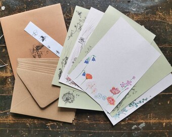 Ensemble d'écriture boisé et fleurs sauvages. Ensemble de papeterie respectueux de l'environnement à partir de papier recyclé. Un kit de rédaction de lettres pour les jardiniers ou les amoureux de la faune