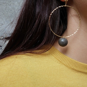 RAW PENDANT CONCRETE ball earrings. A perfect Christmas architect or engineer gift, made in Italy, available in black or gray cement.