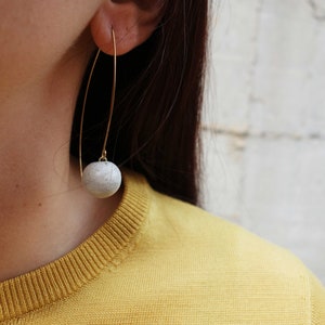 RAW PENDANT CONCRETE ball earrings. A perfect Christmas architect or engineer gift, made in Italy, available in black or gray cement. image 3