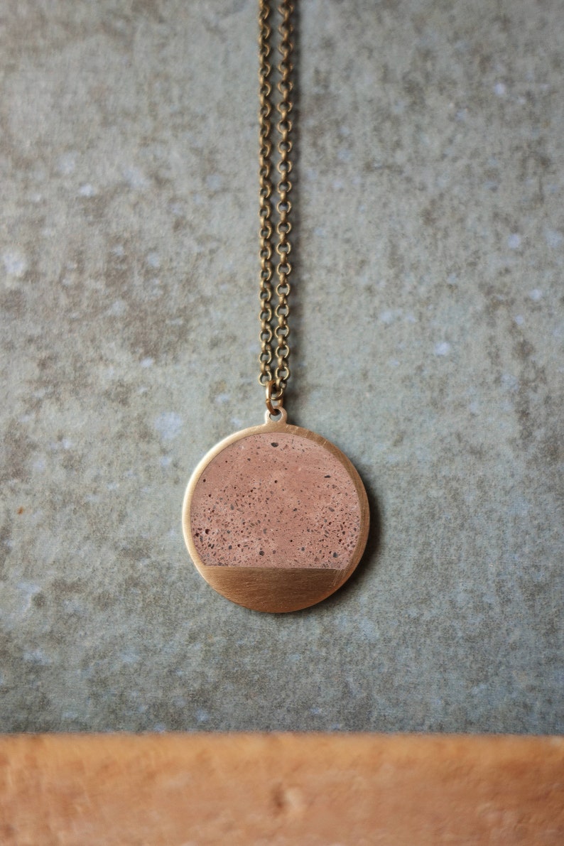 CHOKER Geometric necklace in colored CEMENT. Small geometric necklace, elegant and minimal. Brass circle image 5
