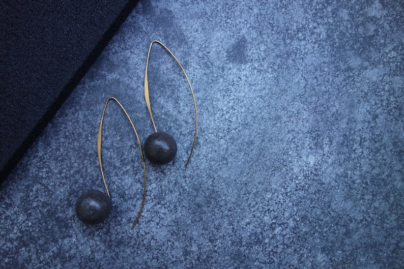 RAW PENDANT CONCRETE ball earrings. A perfect Christmas architect or engineer gift, made in Italy, available in black or gray cement. image 4