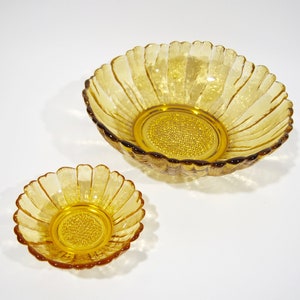 Vintage Anchor Hocking Mid Century sunflower "Country Estate" chip and dip set