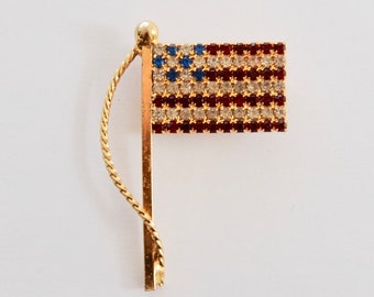 Vintage American flag costume jewelry brooch pin