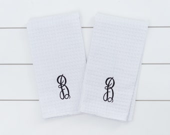 Monogrammed Kitchen Towels // Personalized Kitchen Towel Set