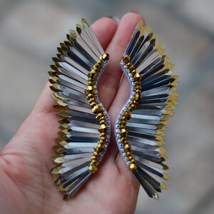 Eleganta Silver- & Guldänglavingar / Unika Dinglaörhängen large