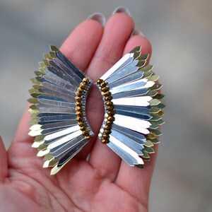 Eleganta Silver- & Guldänglavingar / Unika Dinglaörhängen bild 9