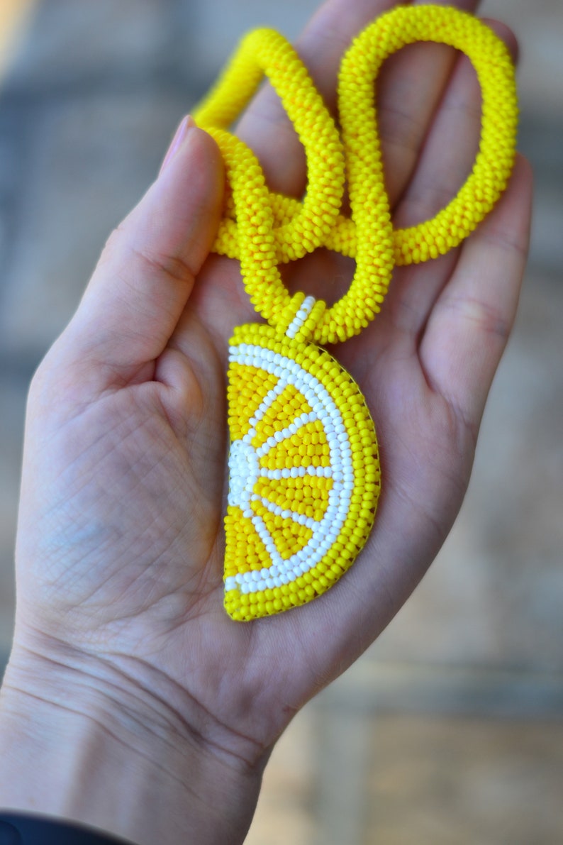 Beaded fruit lemon strawberry watermelon orange necklace pendant embroidered citrus chocker jewelry Statement summer funny necklace lemon