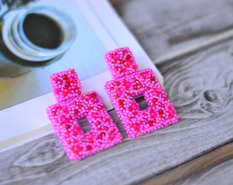 Hot Pink Beaded Statement Earrings, Geometric Square Earrings, Bold Barbiecore Jewelry, Chunky Seed Bead Earrings, Colorful Fashion Earrings