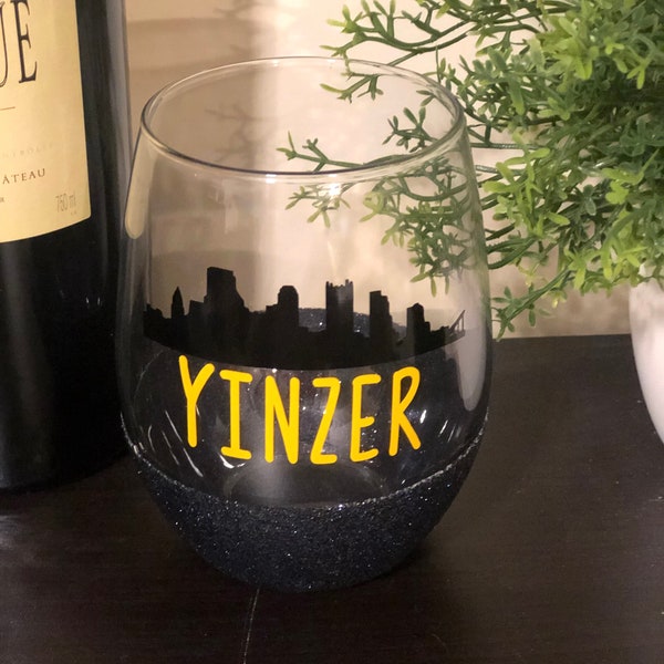Glitter Wine Glass, Glitter Wine Glasses, Glitter Dipped, Pittsburgh Wine Glass, Yinzer Gift, Pittsburgh Gift, Pittsburgh Wine Gift, Yinzer