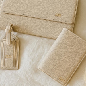 Personalized Vegan & Leather Travel Wallet: Gold Foil Monogram
