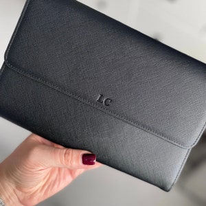 Idea de regalo para el Día del Padre: Cuero negro personalizado