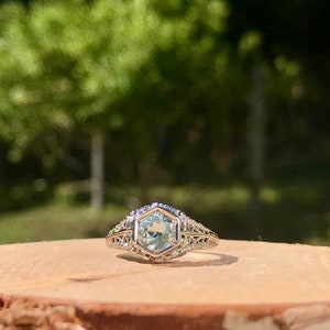 Antique 18K White Gold Aquamarine Ring: Edwardian Filigree Solitaire
