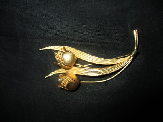 Blooming Flower Brooch
