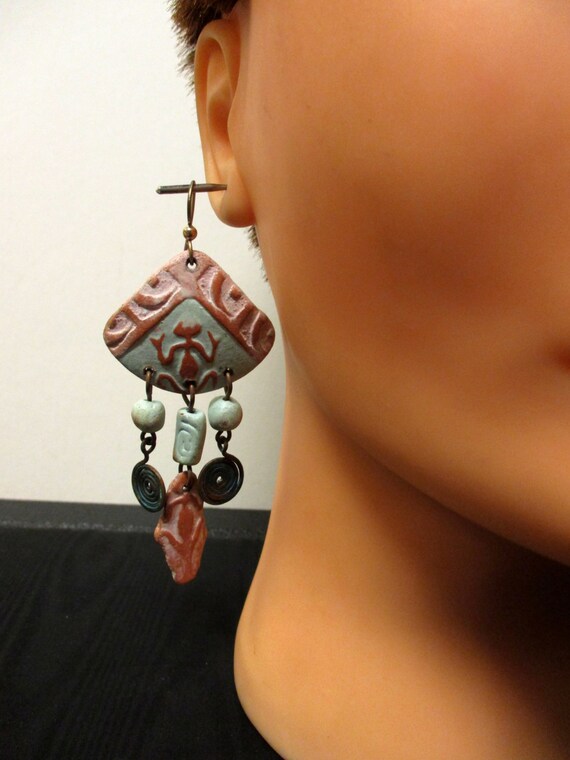 Vintage handmade Paleo Dangle Earrings - image 4