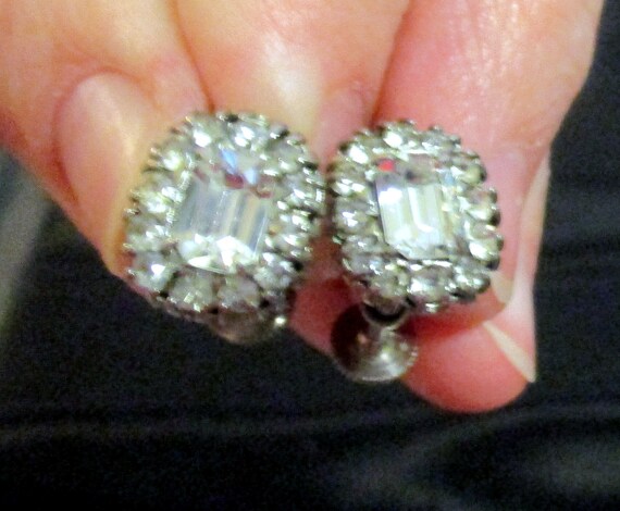 Glittering faux diamond Screw on Earrings - image 4