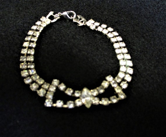 Vintage 50's Rhinestone Bow Bracelet - image 4