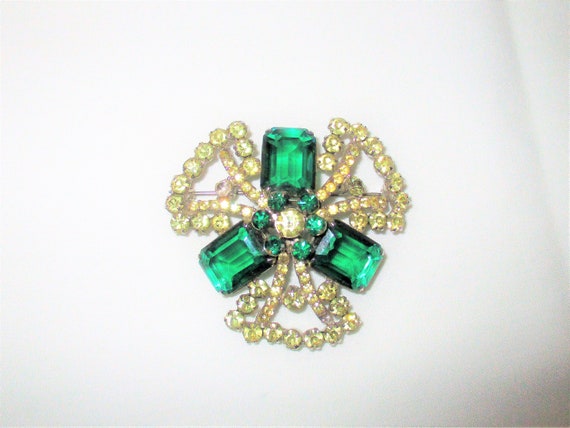 Vintage Green Rhinestone Brooch