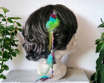 Colorful Feather Hair Extension on Clip, Gift for Daughter, Fairycore Hair Clips, Boho Gifts for Best Friend, Cosplay Hair Accessories