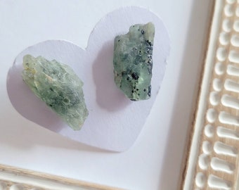 Raw Kyanite Stud Earrings, Kyanite Earrings, Reiki Jewelry, Raw Stone Earrings, Green Kyanite Jewelry, Small Earrings, Raw Stone Studs