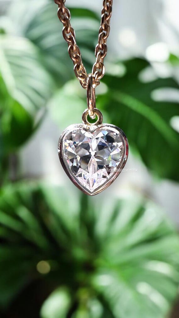 Bezel Set Antique Heart Cut Diamond Paste Cubic Zirconia Pendant Charm