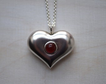 Silver heart with carnelian cabochon, heart pendant made of silver, heart, love symbol, special Christmas present