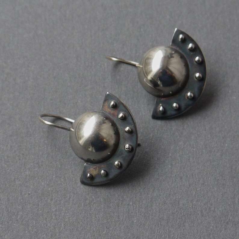 Half-round earrings in blackened sterling silver, semi-circles in sterling silver, half moon, fan-shaped, modern art deco, gift for her image 6