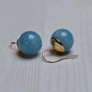 Ball earrings with aquamarine ball and 585 yellow gold, classic gold earrings with sea blue aquamarine, gift for her