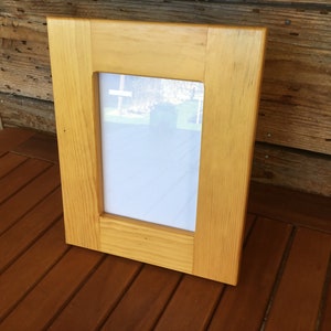 Handmade Table Top Picture Frame, Pine Wood Frame for 5” X 7