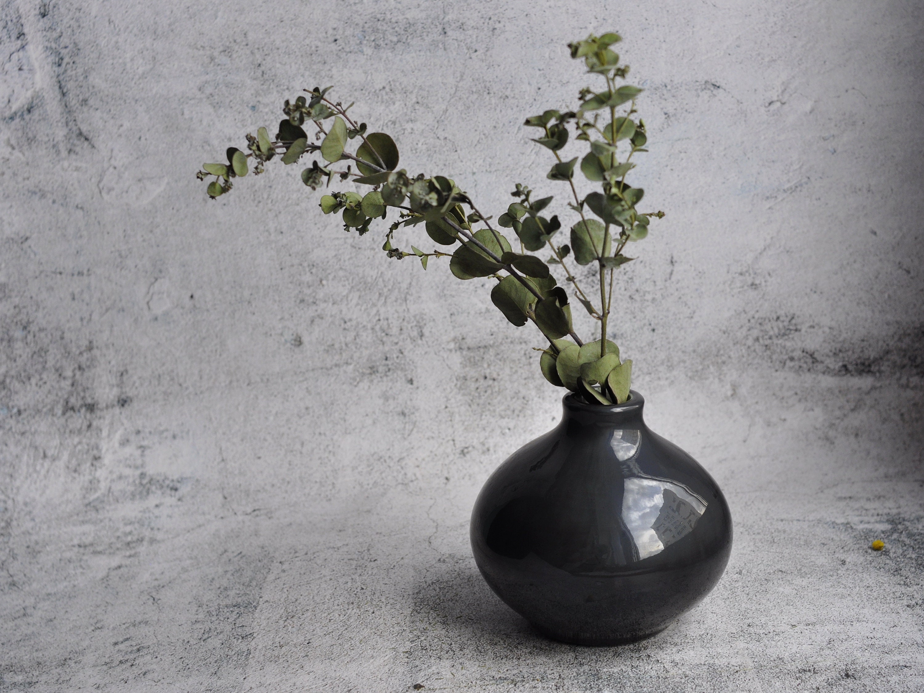 Black vase ceramic modern table centerpiece bud vase in Etsy