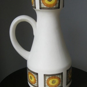 Vintage Radfords Pop Art Vase.