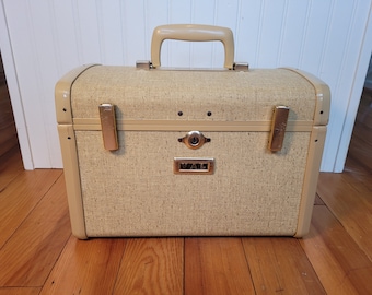 RARE Vintage Samsonite Ultralite Golden Yellow Tweed Traincase with Gold latches, beautiful condition, Makeup case overnight bag, Samsonite