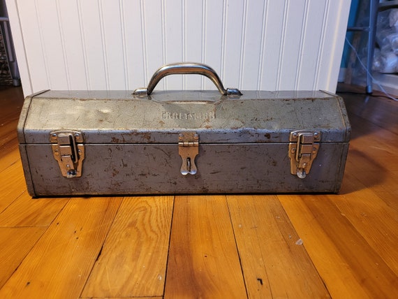 Craftsman metal 2024 tool box vintage