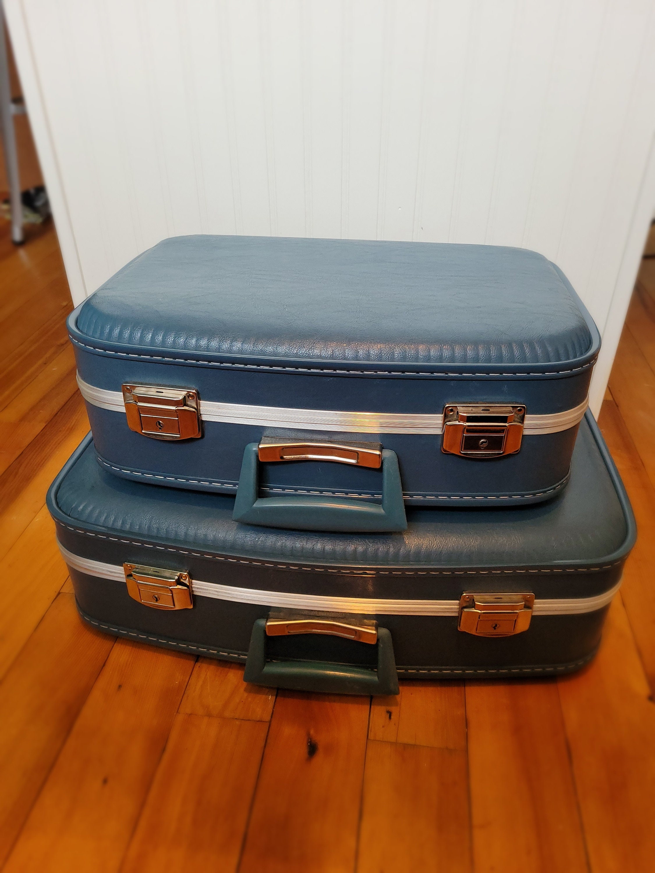 Vintage Blue Luggage Set, 1960s Hard Shell Suitcases, Nesting Traincase