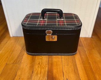 Vintage Navy Train Case Plaid Tartan Top Travel Vanity Bag Silver Latch